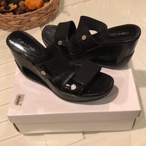 Calvin Klein YANZ open toe wedges women size 7